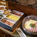 Pisa Valdera 酒店 蓬泰代拉
