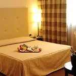 酒店 Pisa Valdera 4*